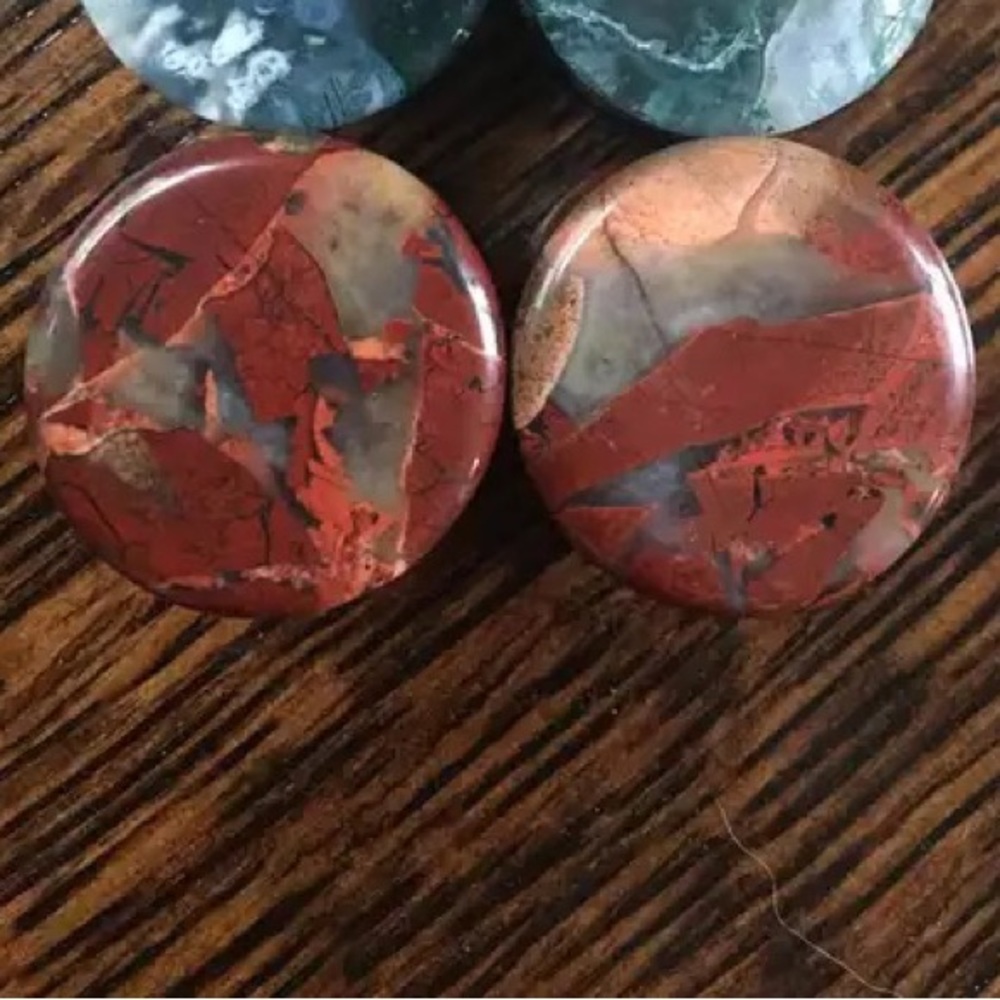 Handmade 5/8 16mm double flare red Picasso Jasper stone plugs - Picture 4 of 4